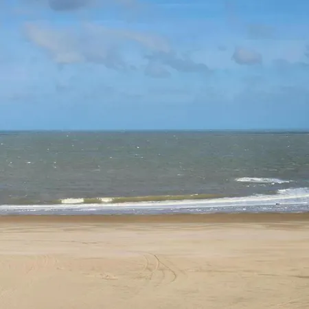 Sunny Escape At Apartmán Knokke-Heist
