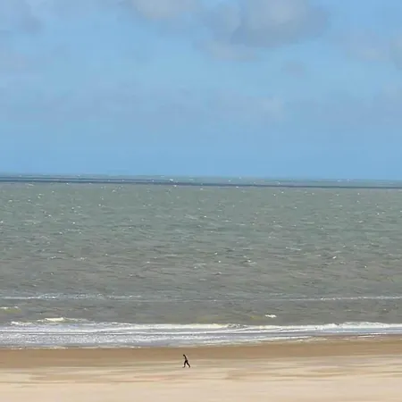 Sunny Escape At * Knokke-Heist